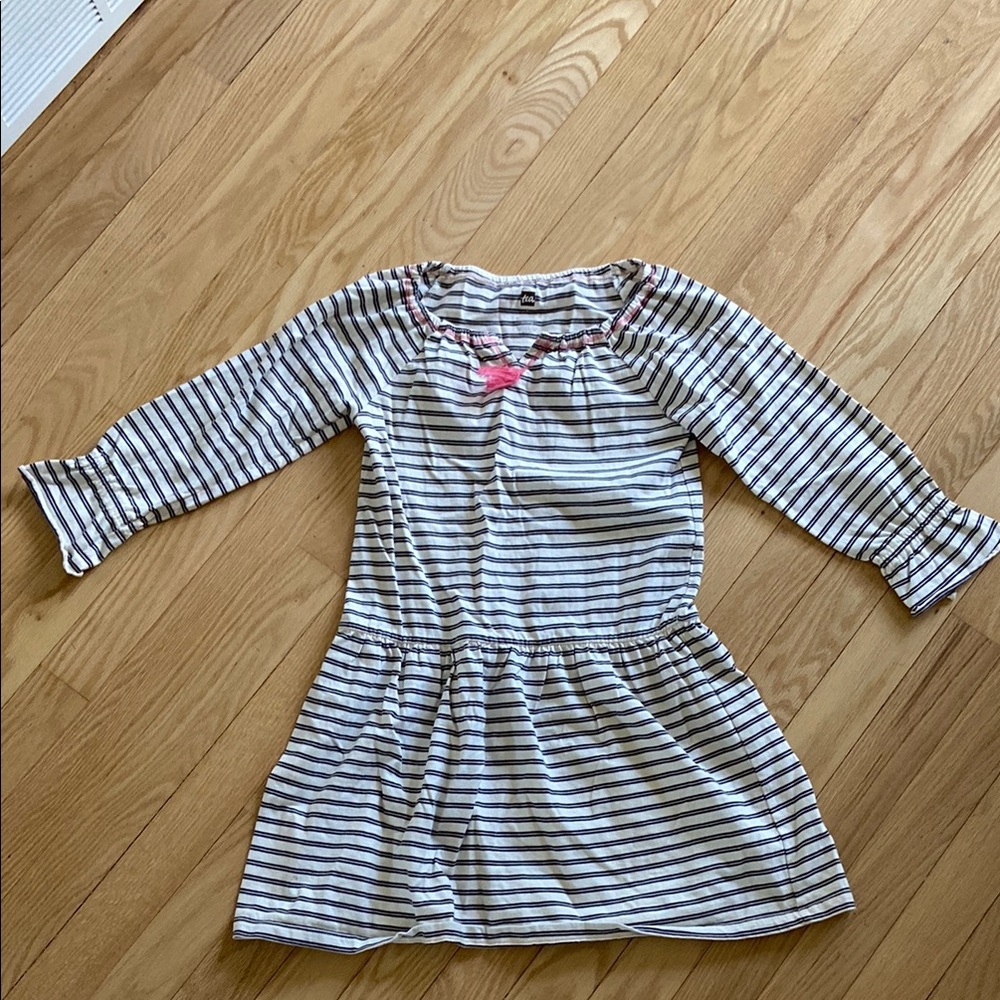 Tea Collection ivory/grey striped dress w/ pink contrast stitching size girls 7